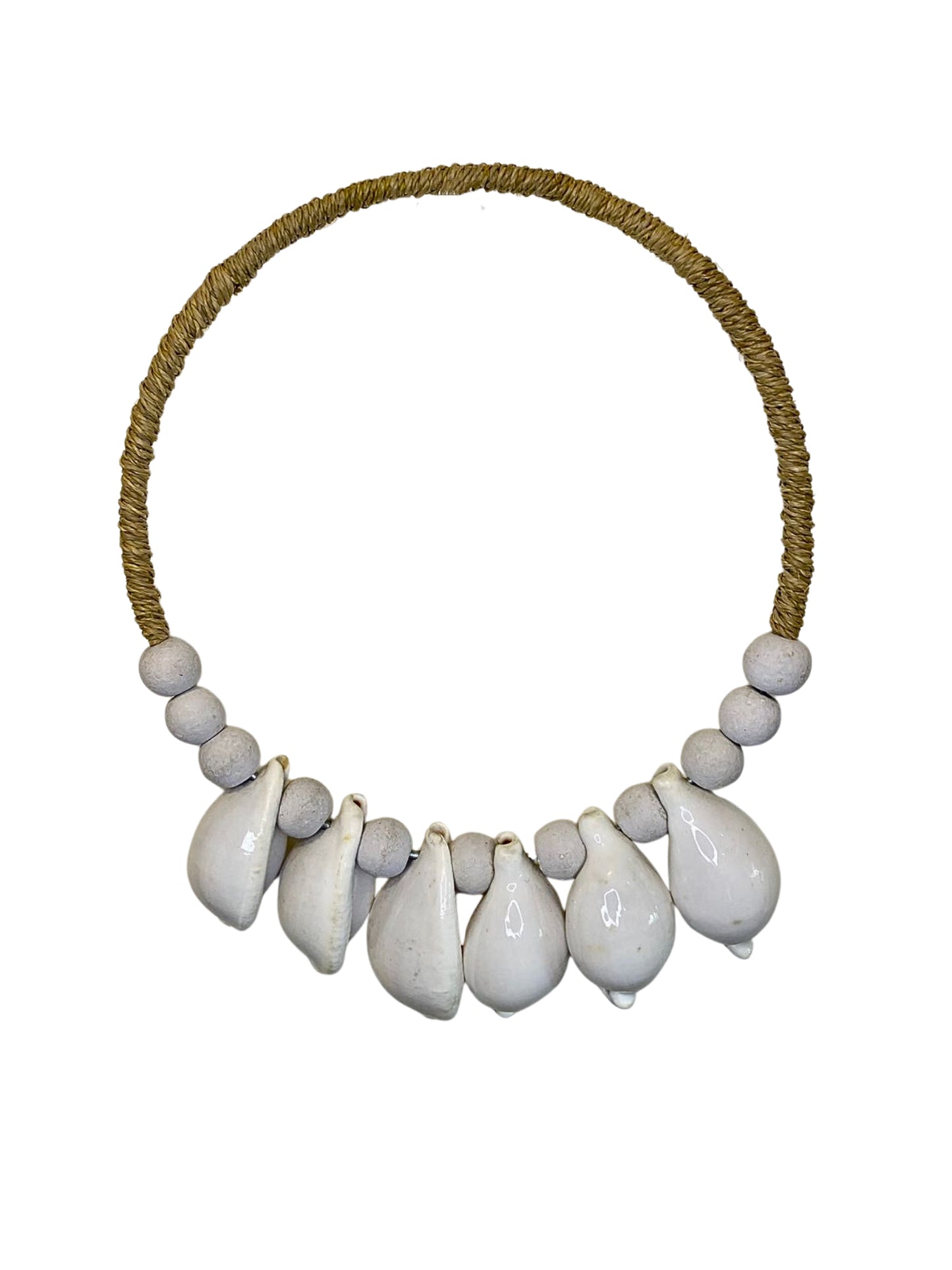 Shell white necklace decor