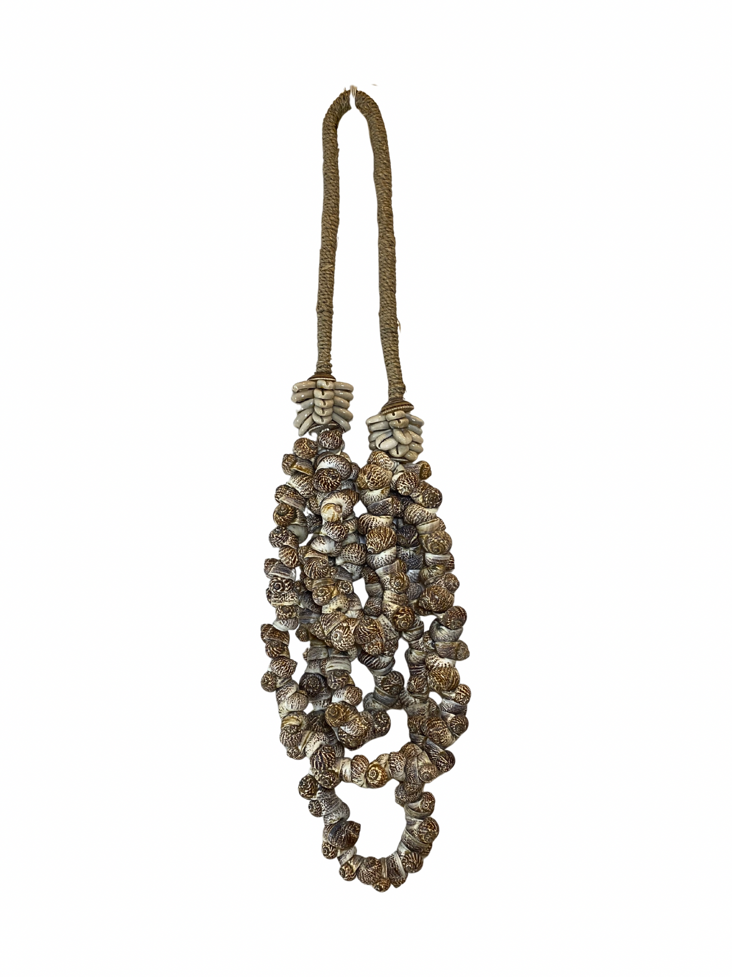 Wall decor necklace shell grey