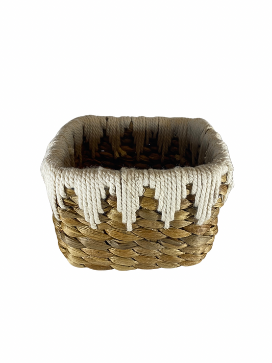 Natural square basket - 15cm