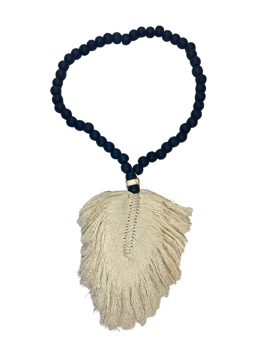 Wall hanger tassel beads leaf white