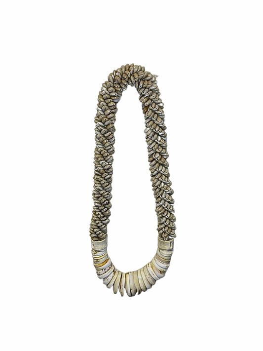 Necklace marble shell