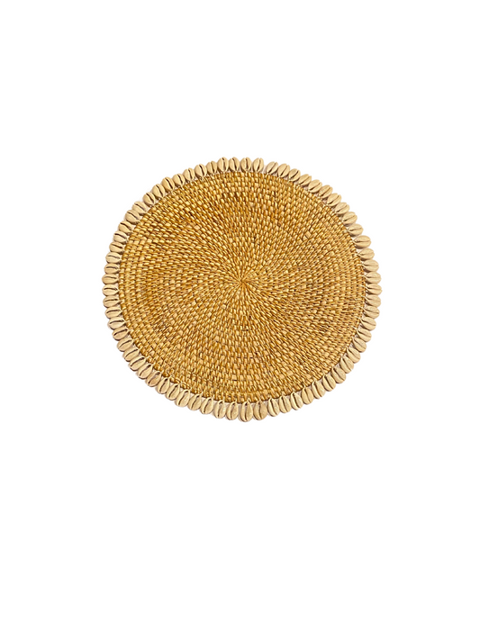 Rattan shell placemat light brown