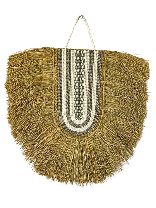 Wall hanger raffie